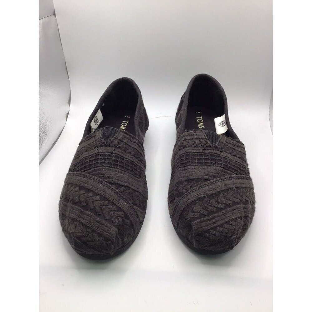 Woman’s Toms Black 7W